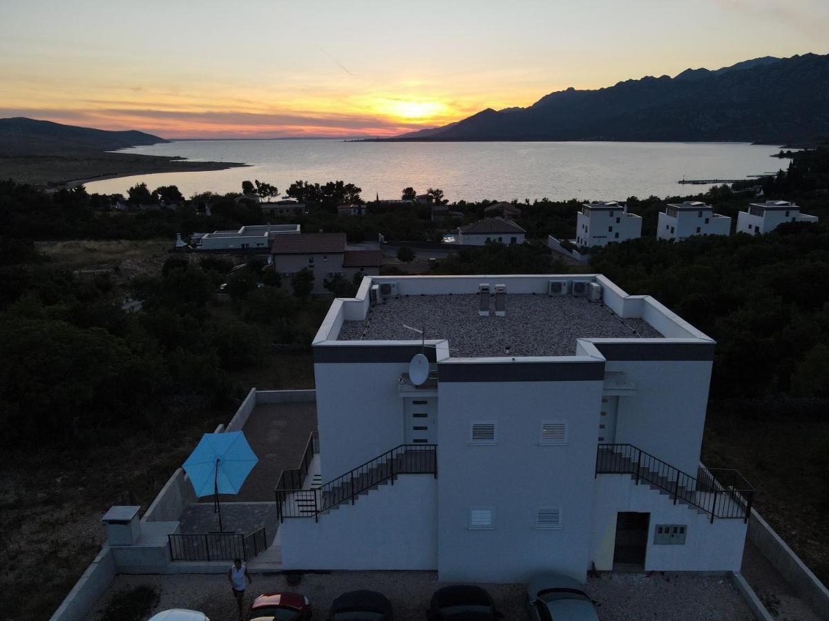 Apartments Bonaca Рованьска Екстер'єр фото