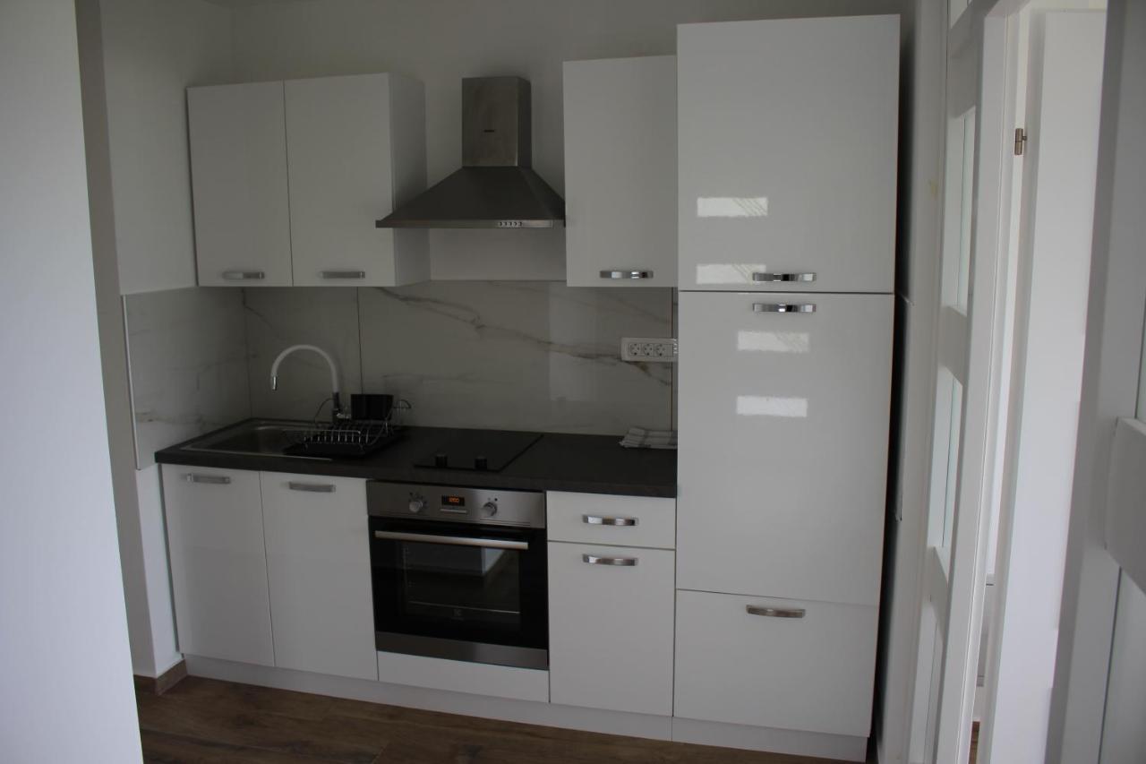 Apartments Bonaca Рованьска Екстер'єр фото
