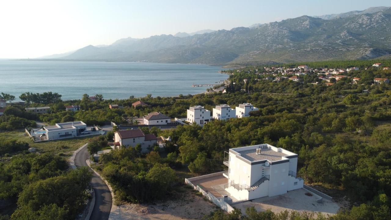 Apartments Bonaca Рованьска Екстер'єр фото