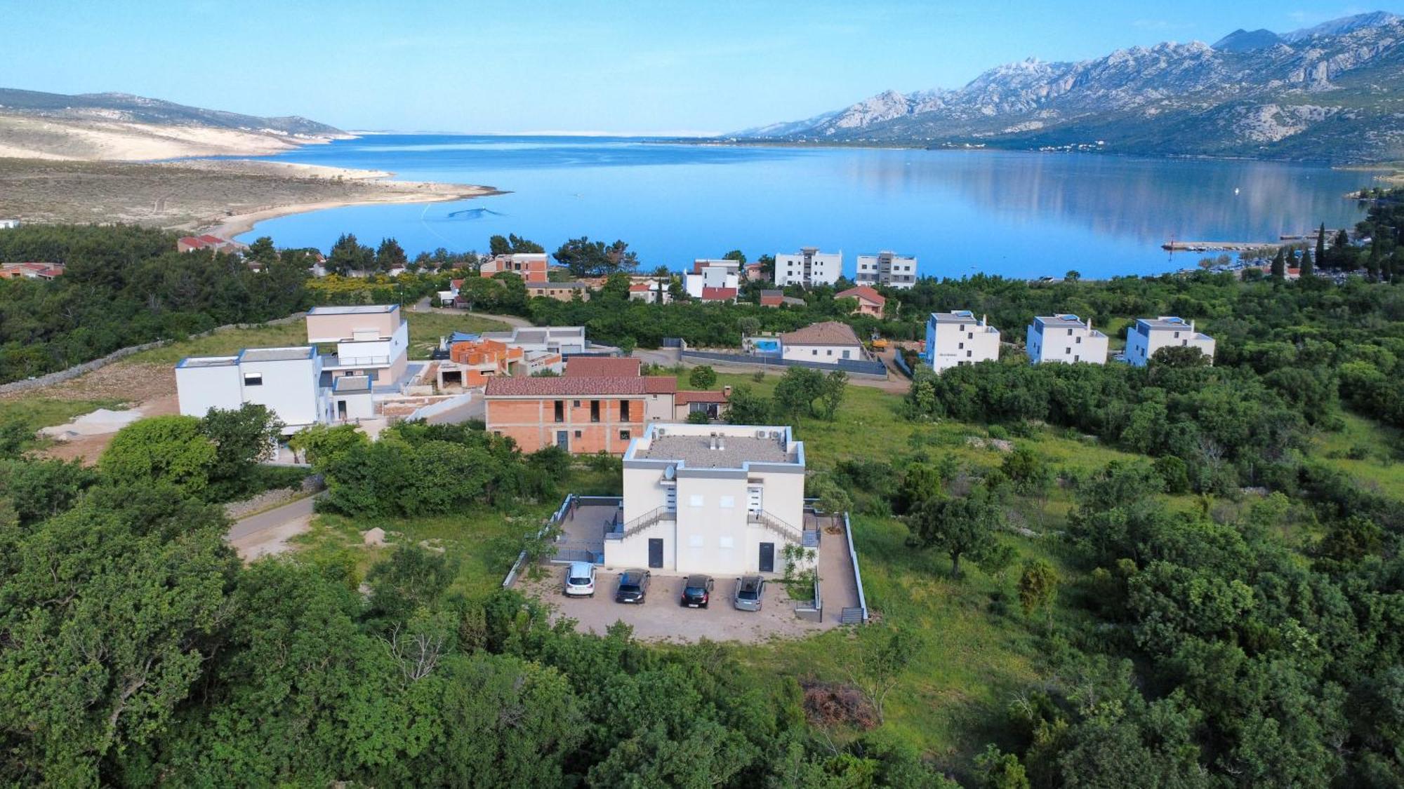 Apartments Bonaca Рованьска Екстер'єр фото